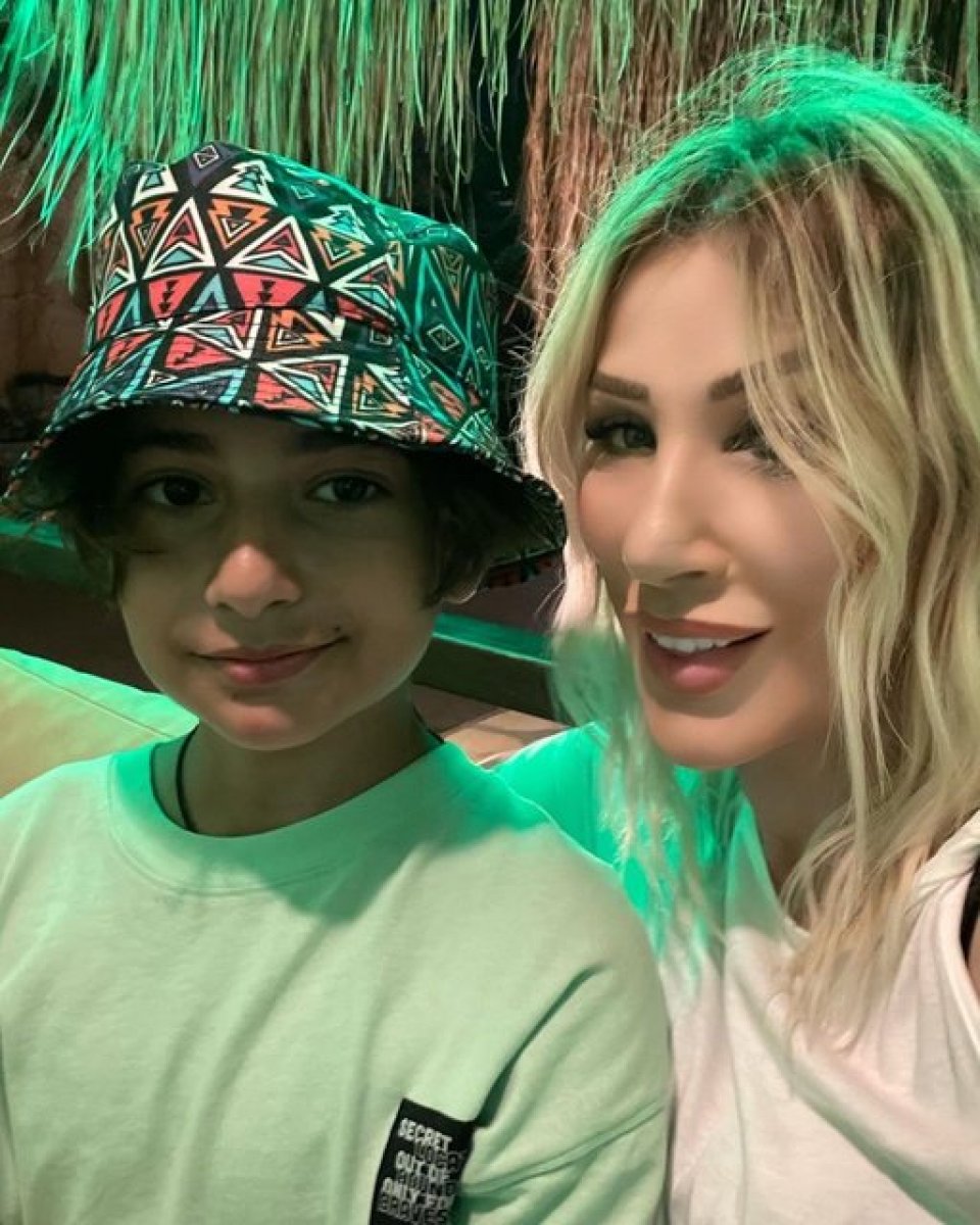 Seda Sayan, eşi Çağlar Ökten in oğluyla buluştu #2