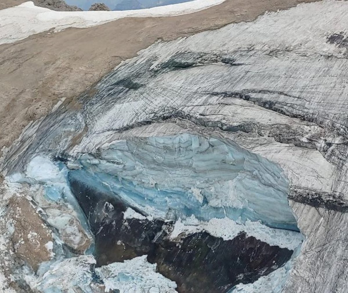 Avalanche in Italy: 5 dead, 8 injured #2