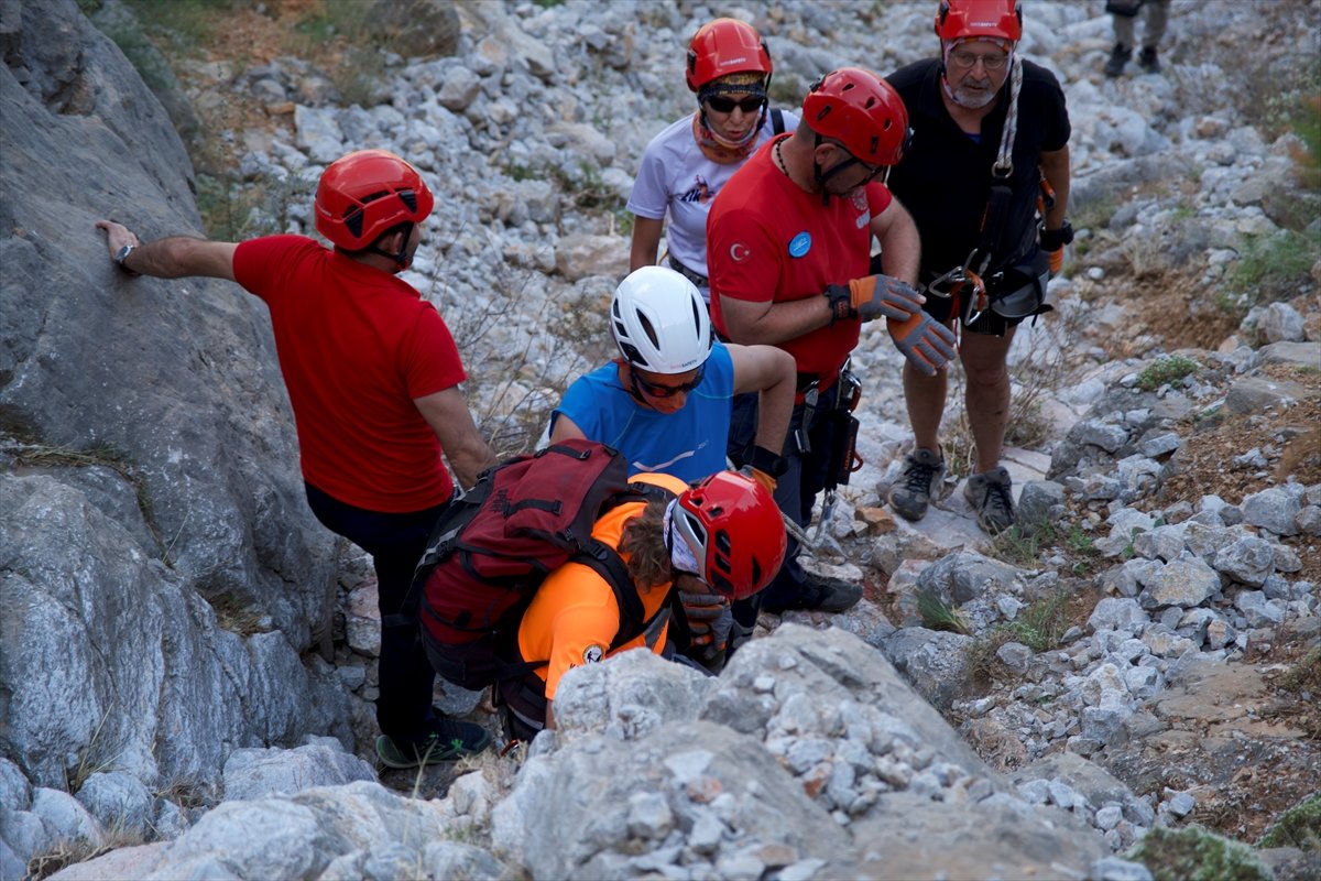 Görme engelli Türk dağcı Necdet Turhan, Erzincan da Via Ferrata parkuruna tırmandı #4