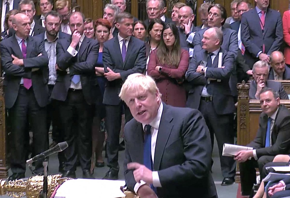 Boris Johnson: Görevime devam edeceğim #1