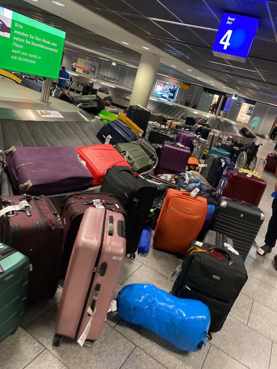 Avrupa’daki havalimanlarında kriz büyüyor #3