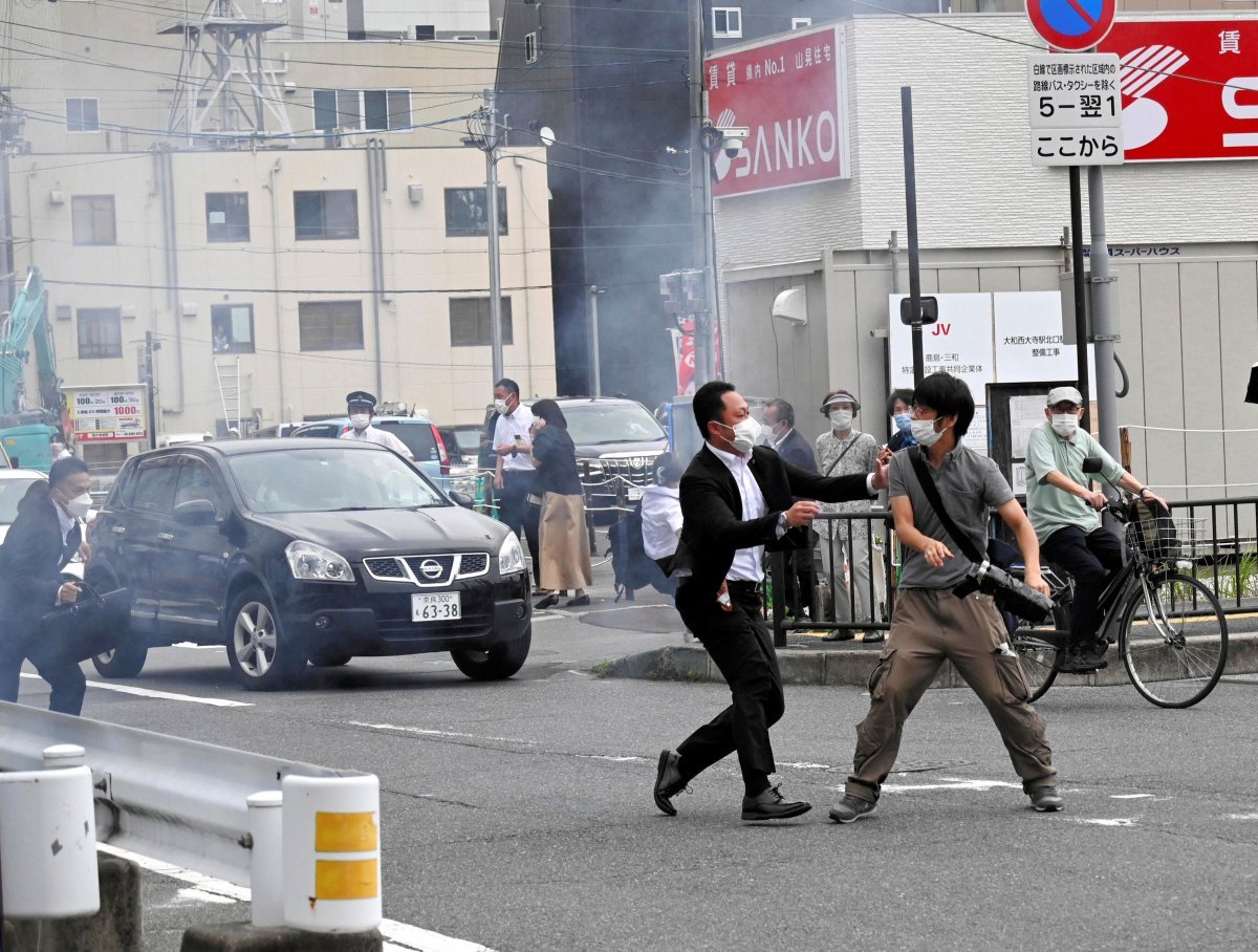 Şinzo Abe suikastında dini lidere saldırı ayrıntısı #3