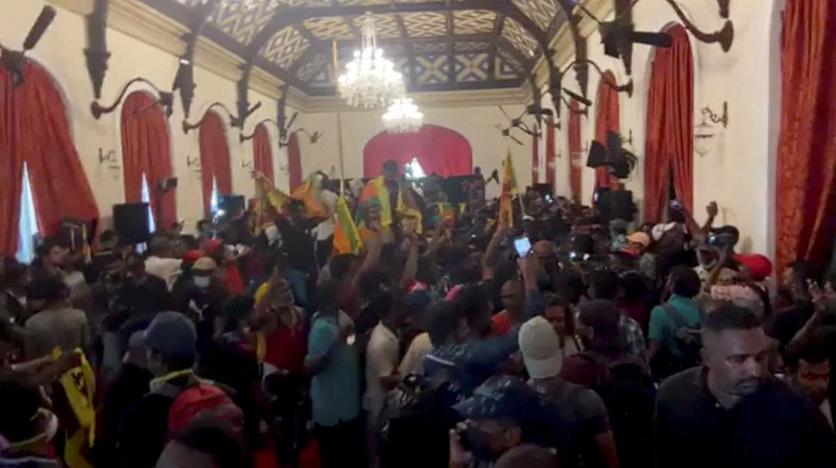 Protesters storm the presidential building in Sri Lanka #2