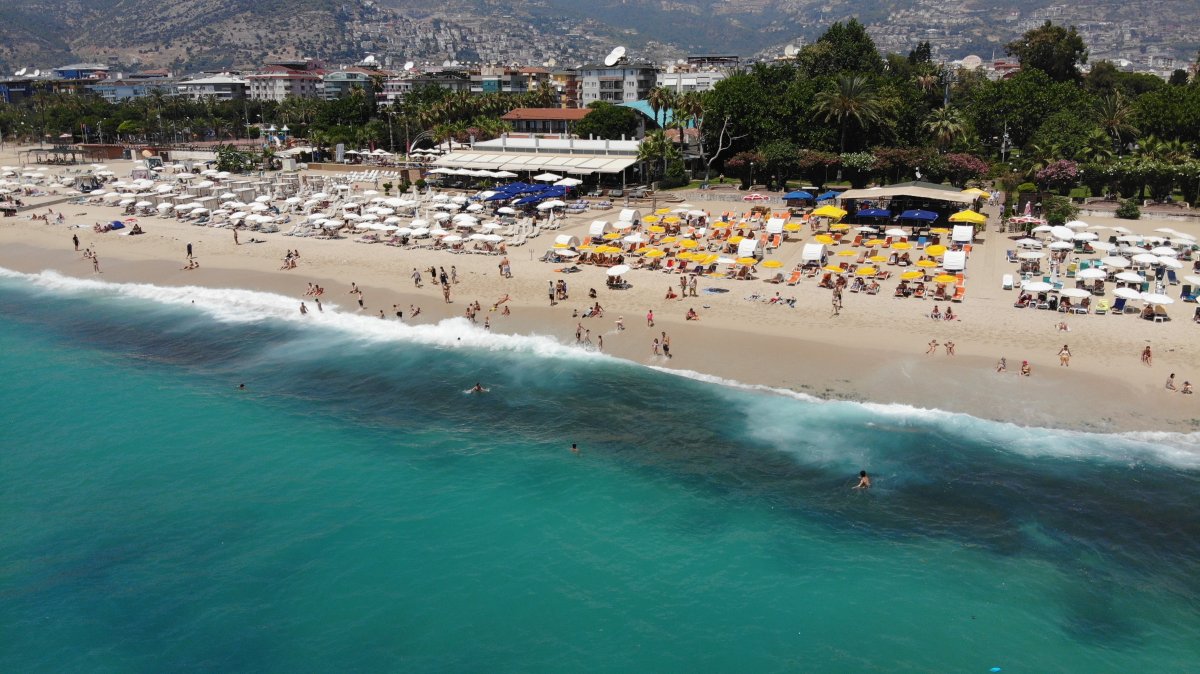 Antalya da bayramda termometreler 39 dereceyi gösterdi #7