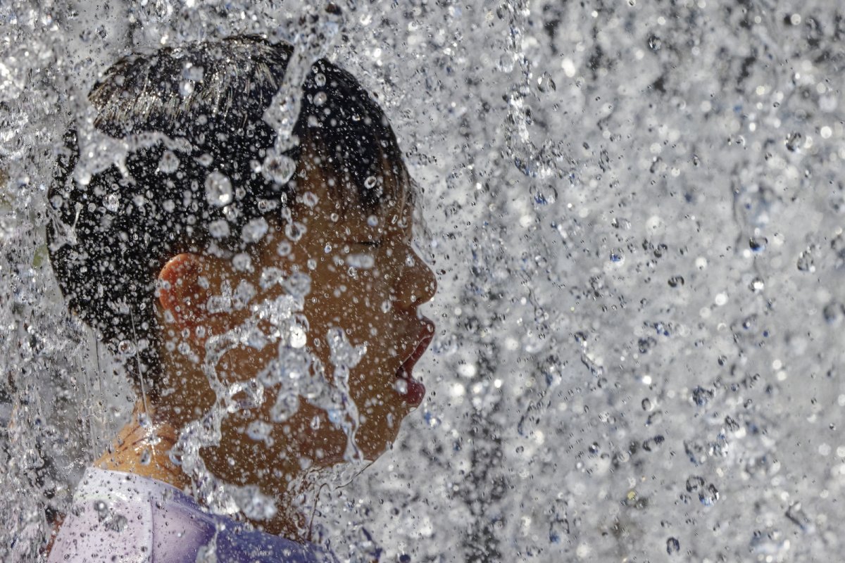 One person died in China due to high temperatures #5