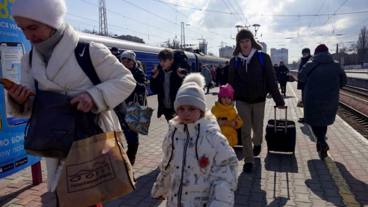 The number of civilians leaving Ukraine exceeded 9 million