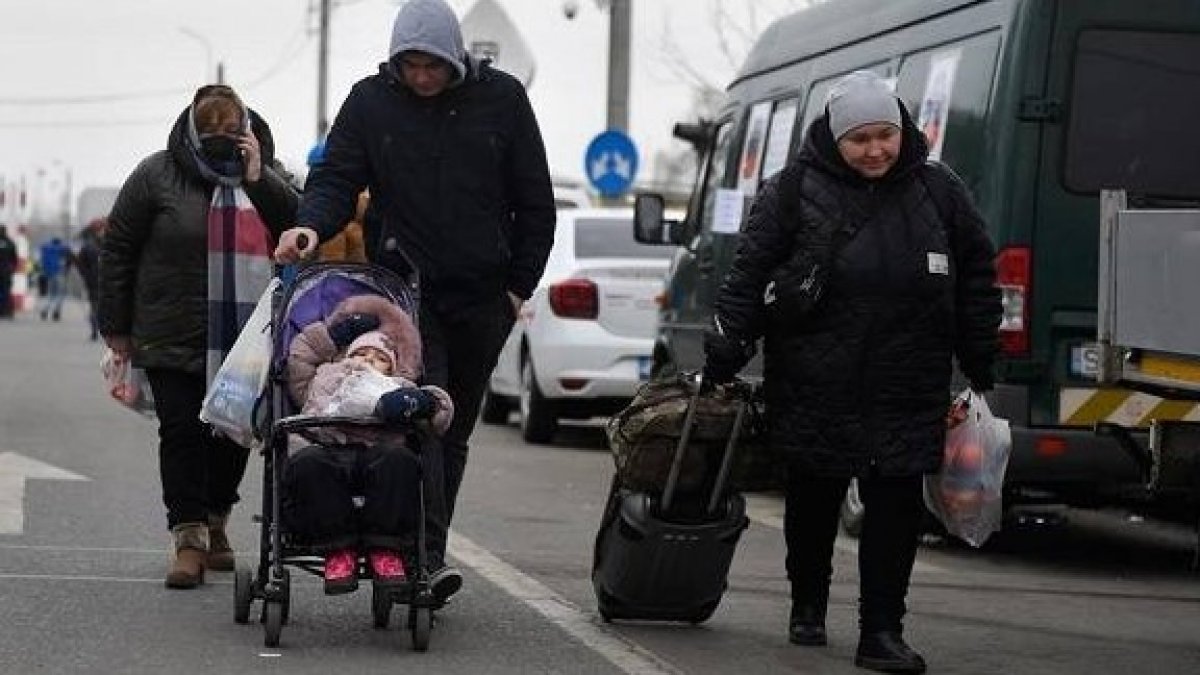 The number of civilians leaving Ukraine exceeds 9 million #2