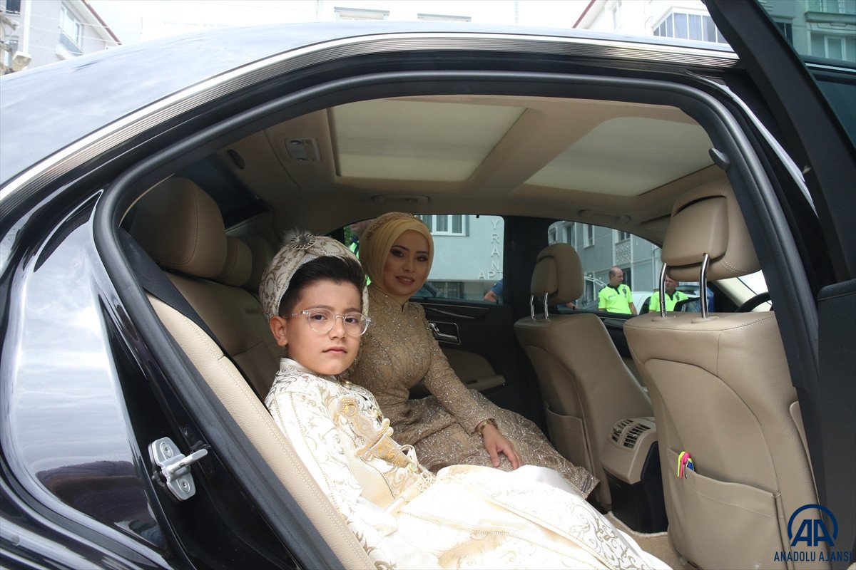 Tokat ta vali şehit çocuğuna makam aracını tahsis etti #4