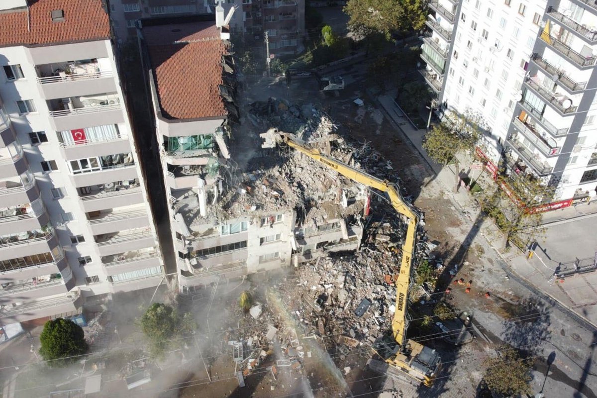 Yılmaz Erbek Apartmanı nın yıkılma sebebi belli oldu #2