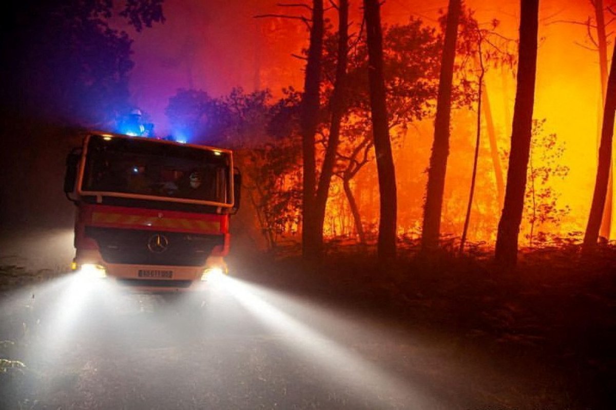 Extreme heat triggered wildfires in Europe and the USA #13