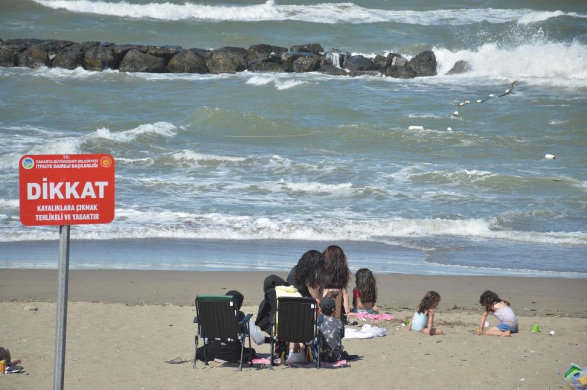Sakarya da denize girmek yasaklandı #5