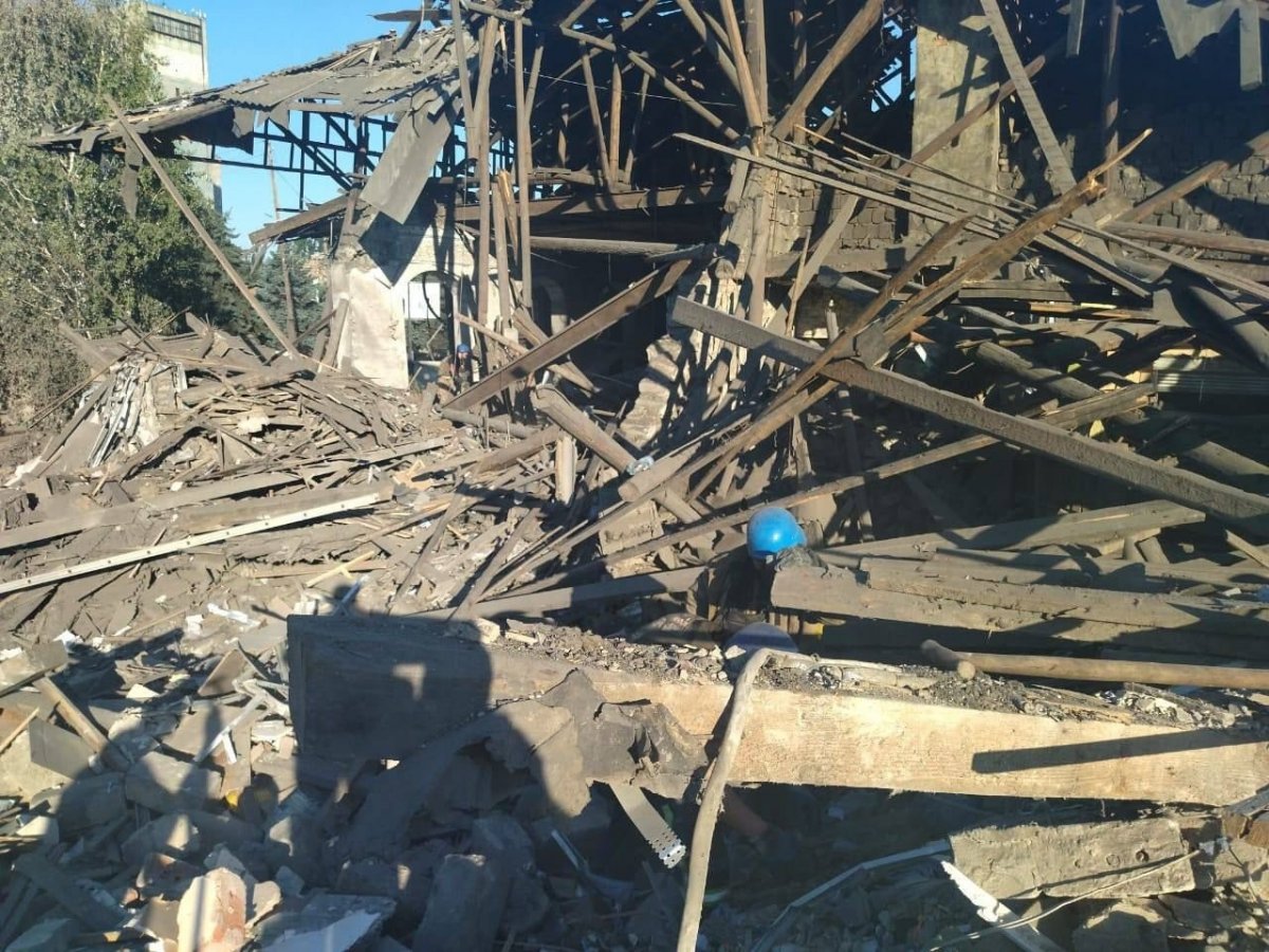 Rusya Donetsk’i bombaladı: 6 ölü #1