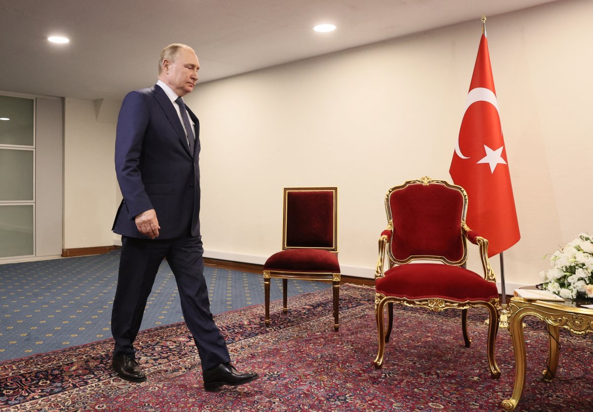 Rusya Devlet Başkanı Putin, Cumhurbaşkanı Erdoğan ı beklerken #2