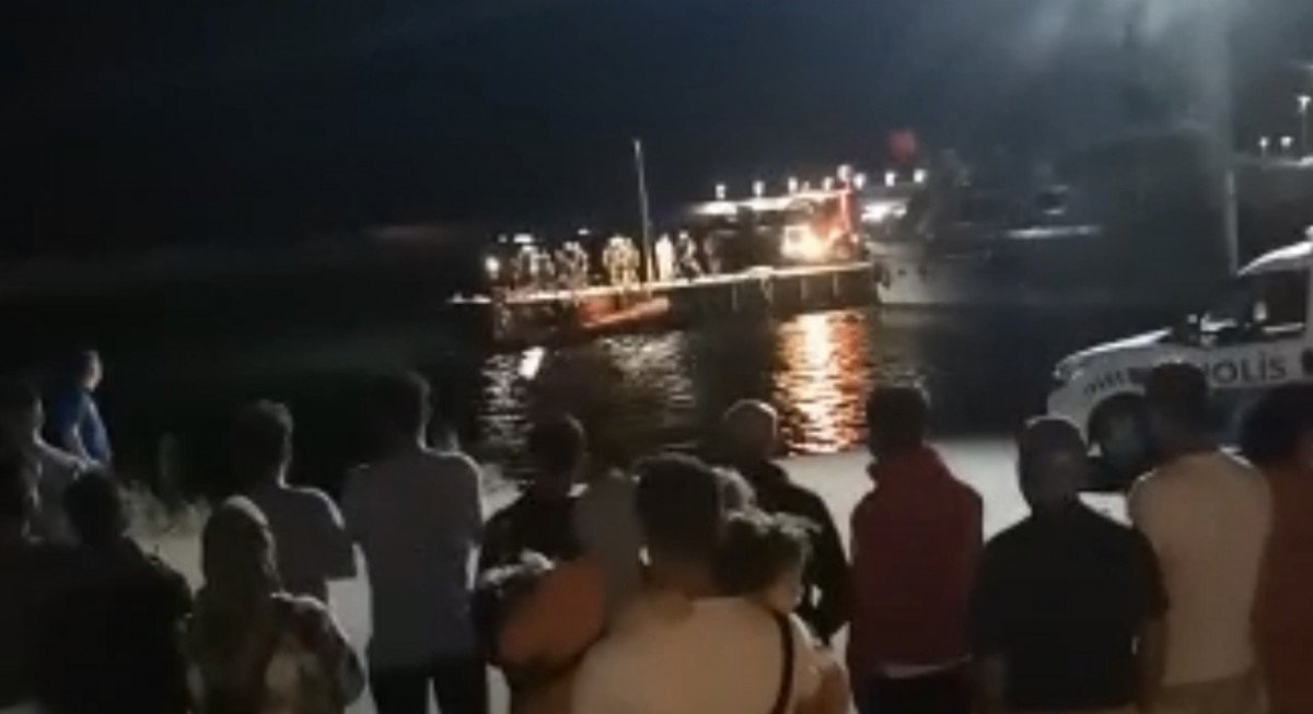 Şile’de felçli iş adamı, cipiyle denize uçtu #2