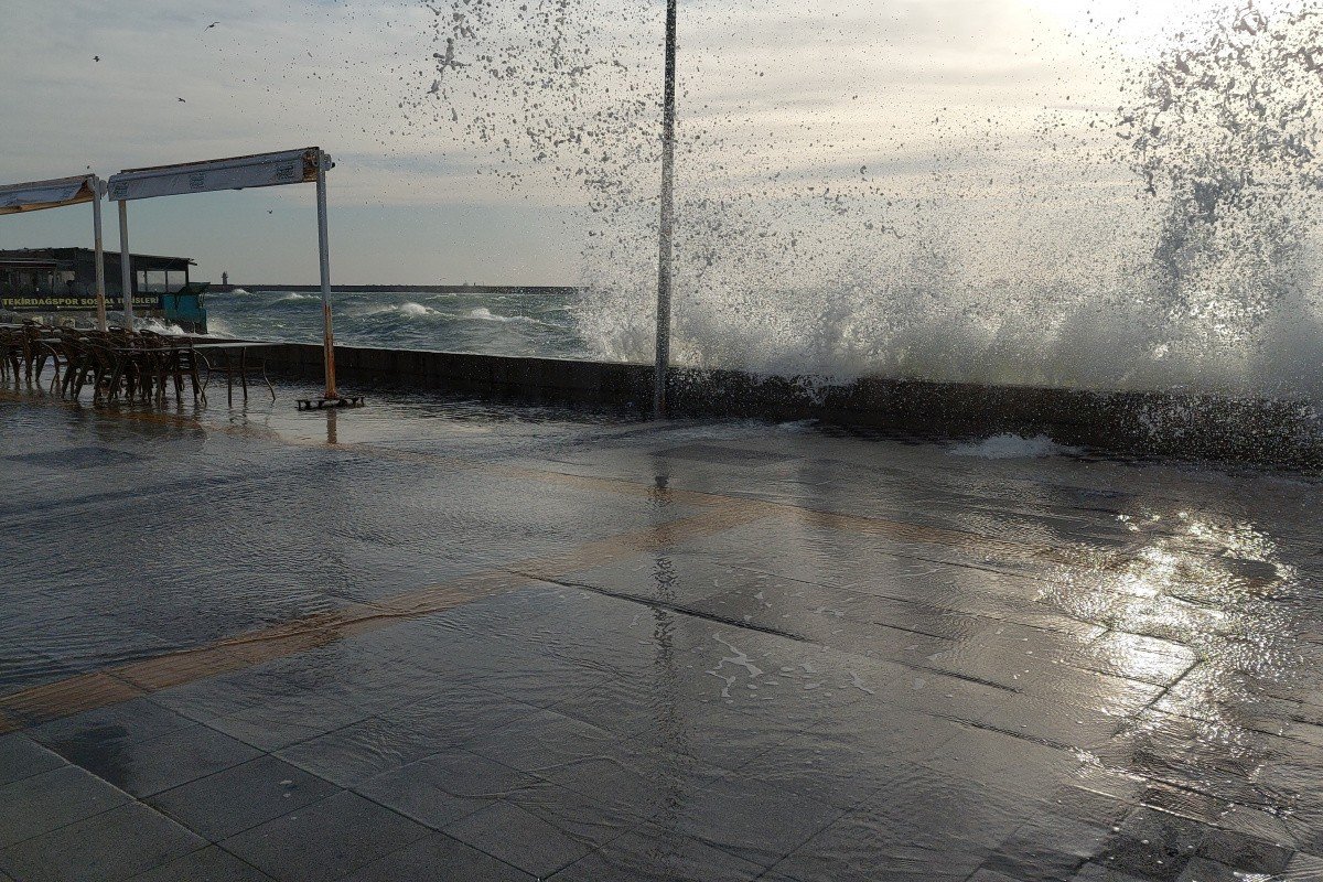 Marmara da fırtına uyarısı yapıldı #1