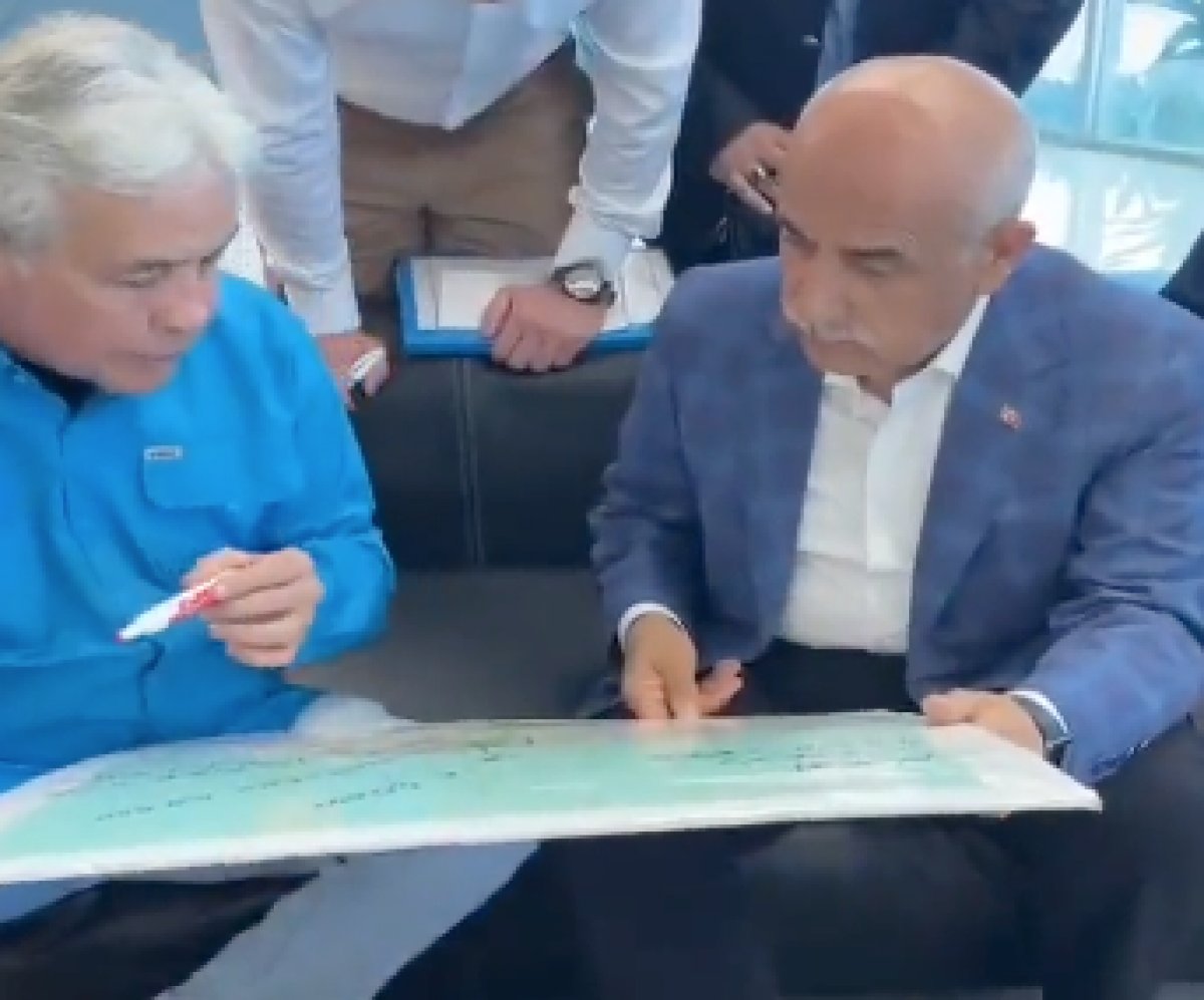 Vahit Kirişci Venezuela da toprak bakıyor #2