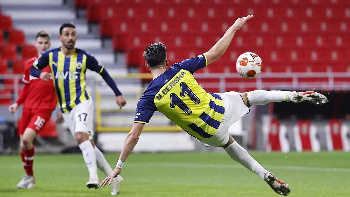 Mergim Berisha, Stuttgart yolunda #1