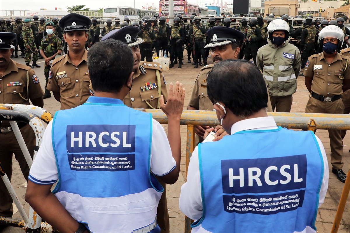 Intervention of demonstrators by security forces in Sri Lanka #7