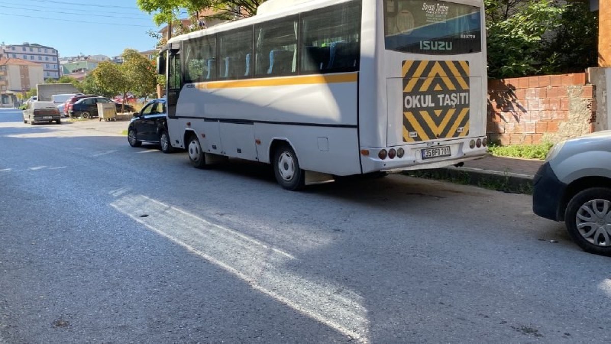 Kocaeli de babasının kullandığı aracın altında kalan kız hayatını kaybetti #1