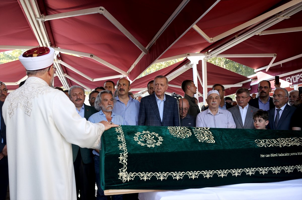 Cumhurbaşkanı Erdoğan, Rasim Özdenören in cenaze törenine katıldı #4
