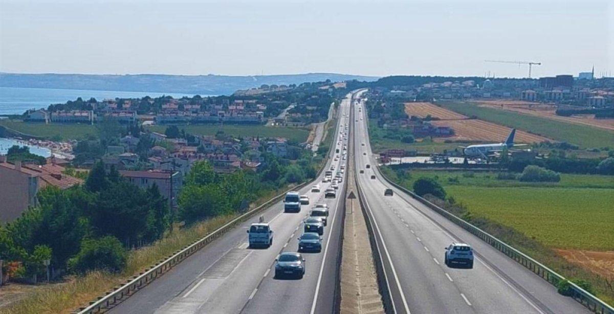 İstanbul’dan Trakya ya gelen günübirlik tatilciler dönüş yolunu doldurdu #2