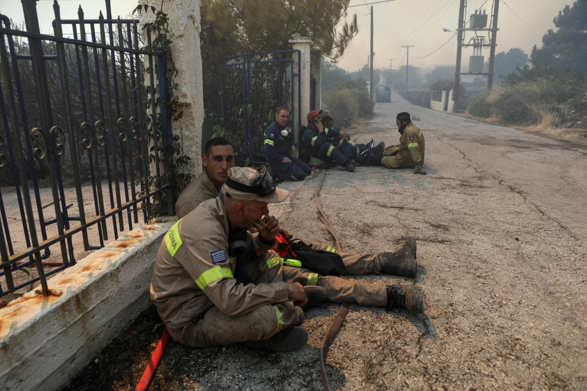 Forests on fire in Greece: second day in disaster #7