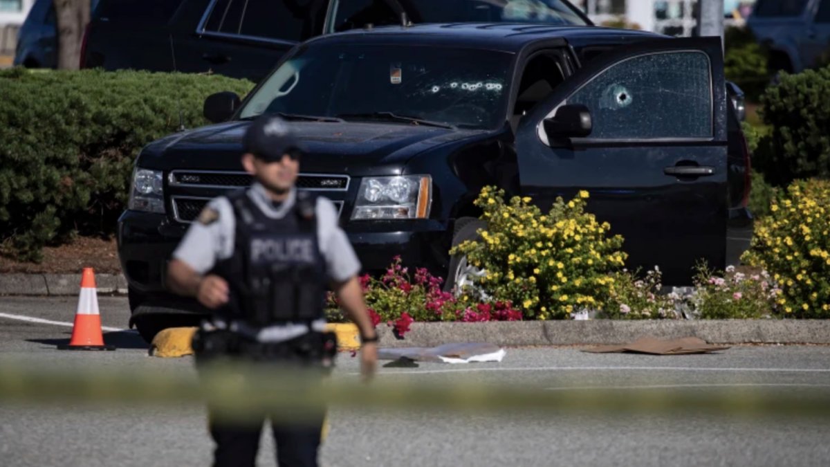 Gun attack in Canada: 2 dead