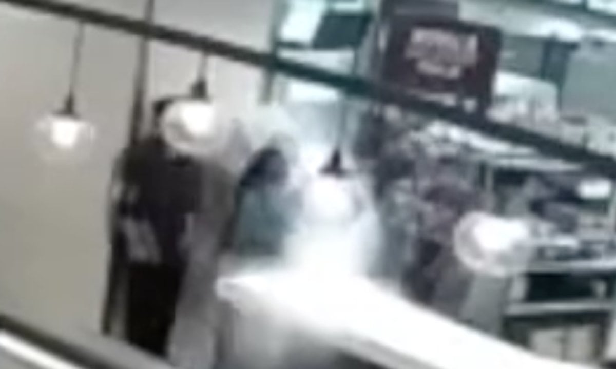 Restaurant manager in Texas threw boiling water at customers #2