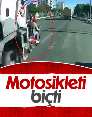 Şanlıurfa'da hafriyat kamyonunun motosikleti biçtiği kaza kamerada 