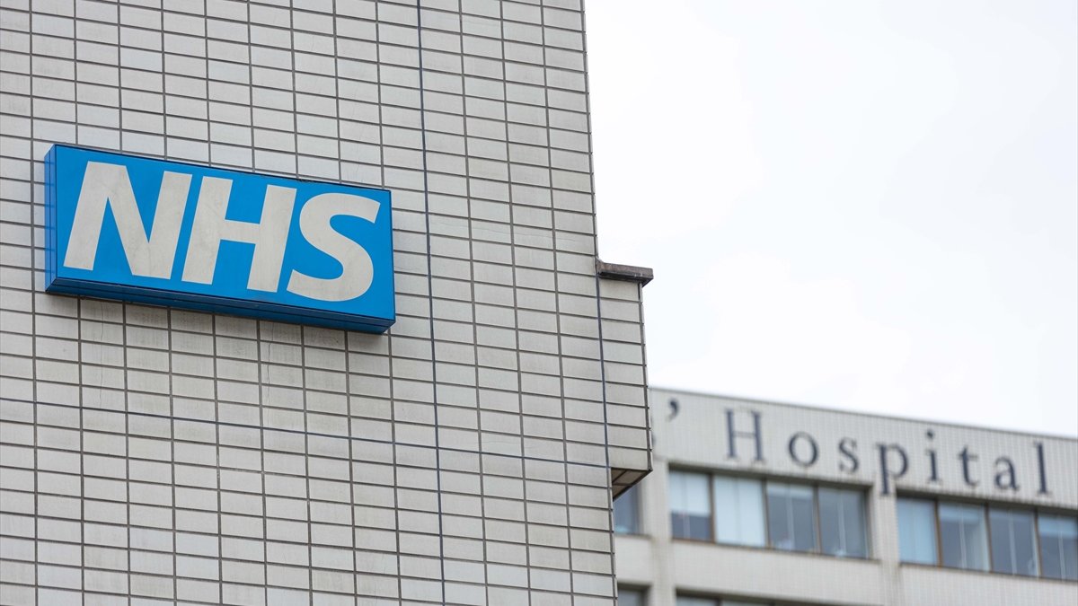 Staffing crisis in the UK healthcare system