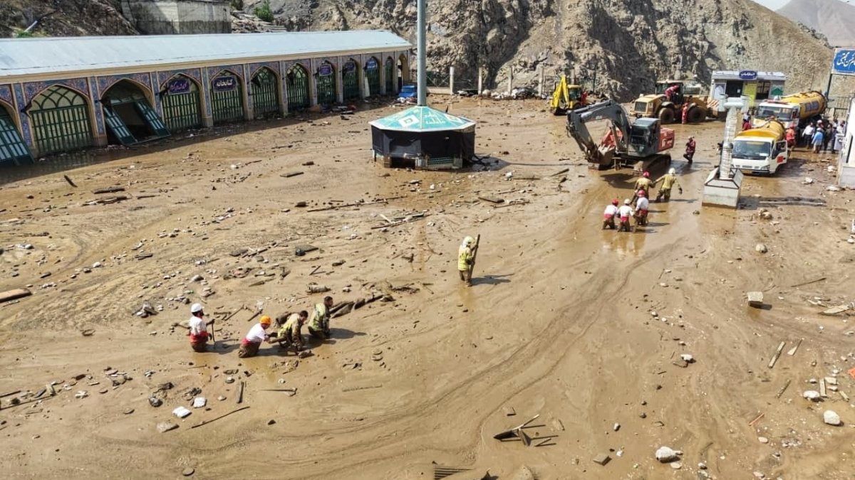 İrandaki sel felaketinde can kaybı 6ya yükseldi