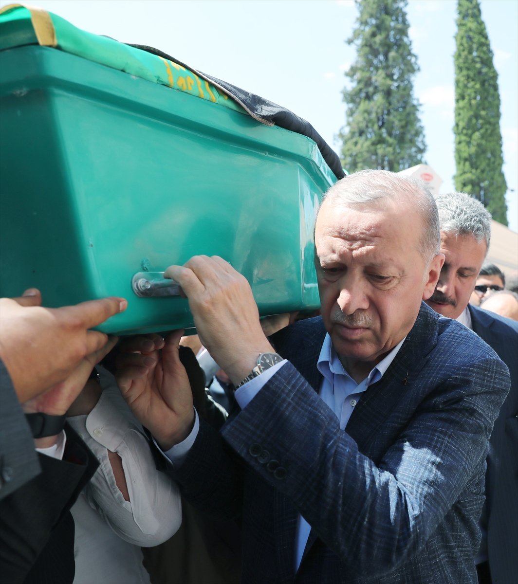 Cumhurbaşkanı Erdoğan, Hakan Füzün ün cenaze törenine katıldı #7