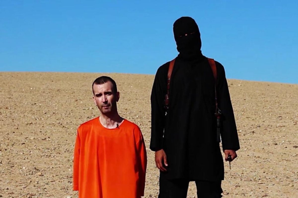Life imprisonment for Canadian citizen who prepared DAESH beheading videos #2