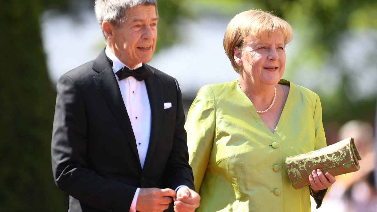 Angela Merkel spotted at opera festival