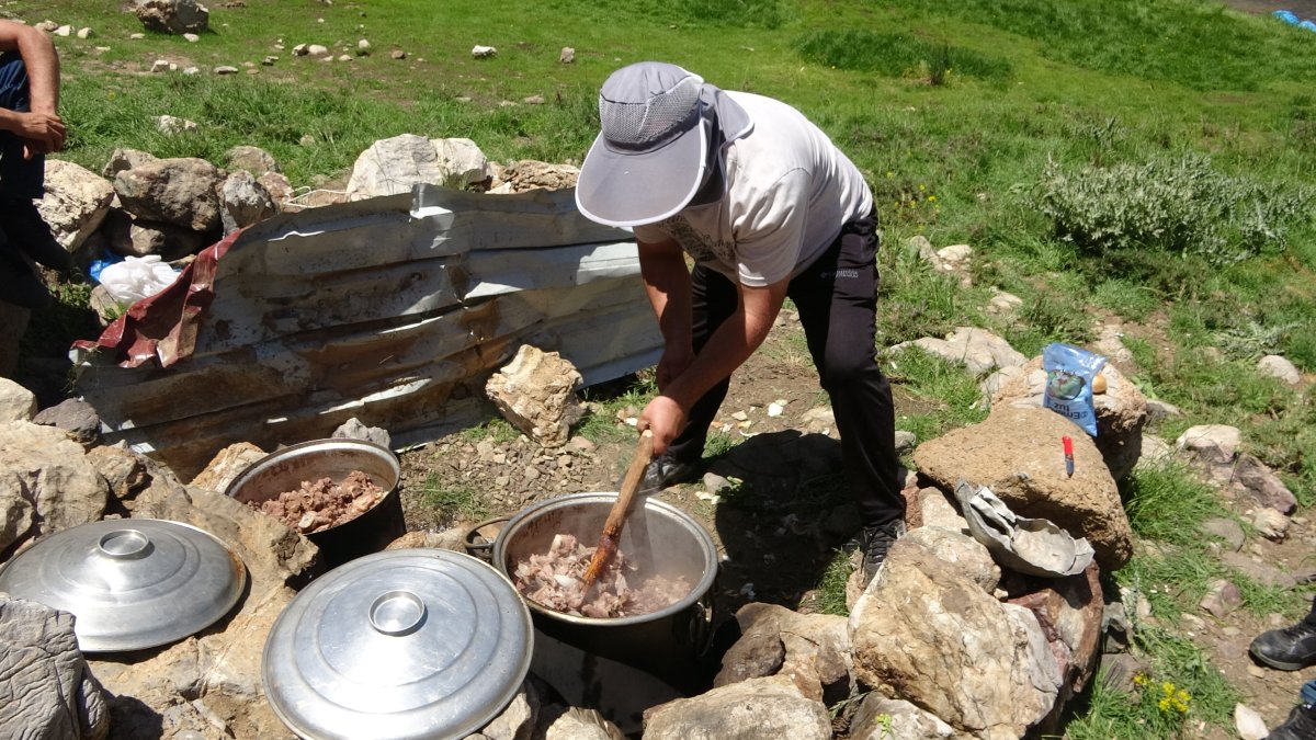 Hakkari li Kürt beyzbolu ile Amerikan beyzboluna rakip #10
