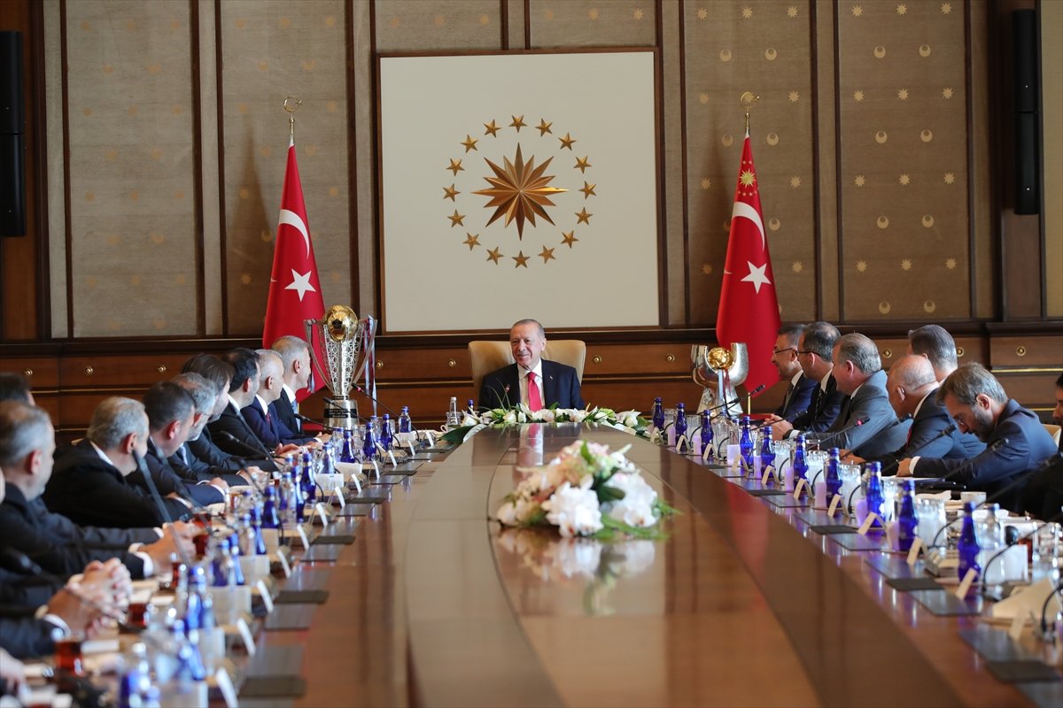 Cumhurbaşkanı Erdoğan, Trabzonspor Kulübü heyetini kabul etti #7