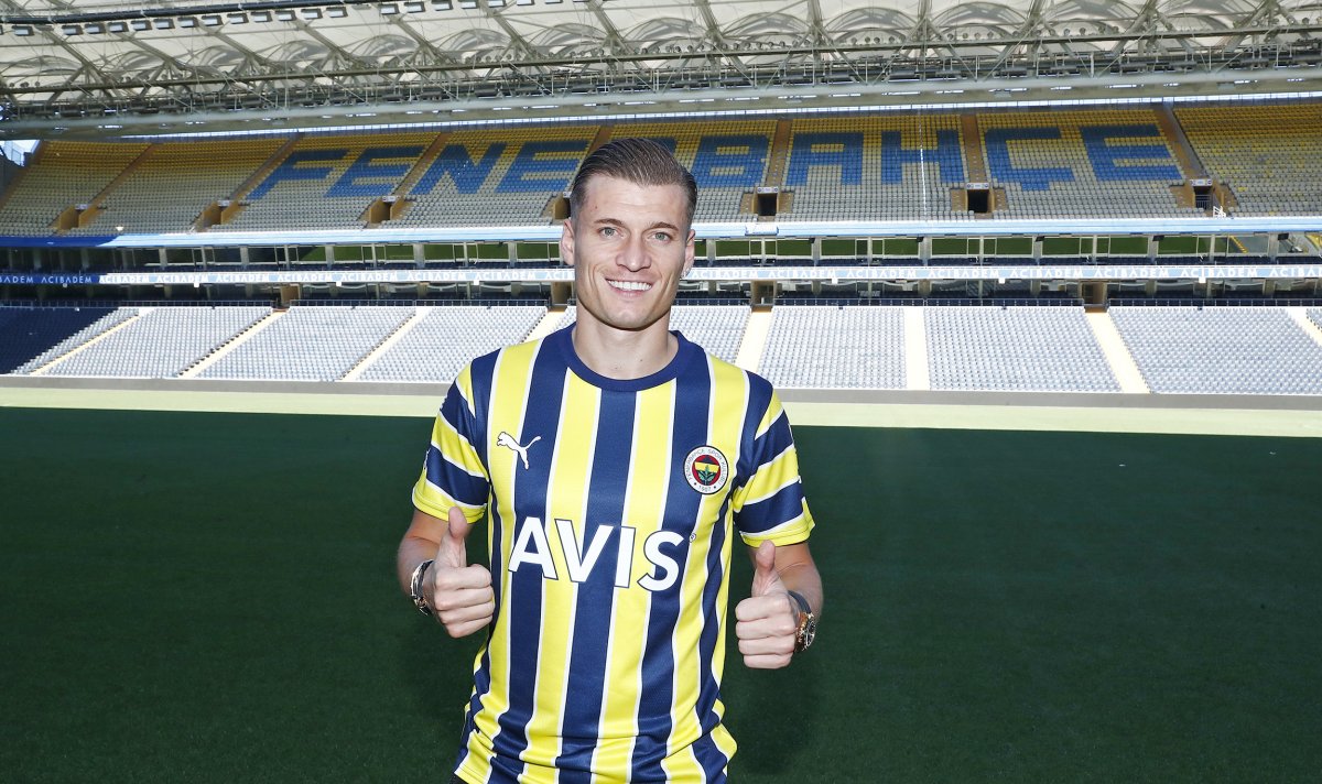 Fenerbahçe, Ezgjan Alioski nin transferi duyurdu #3