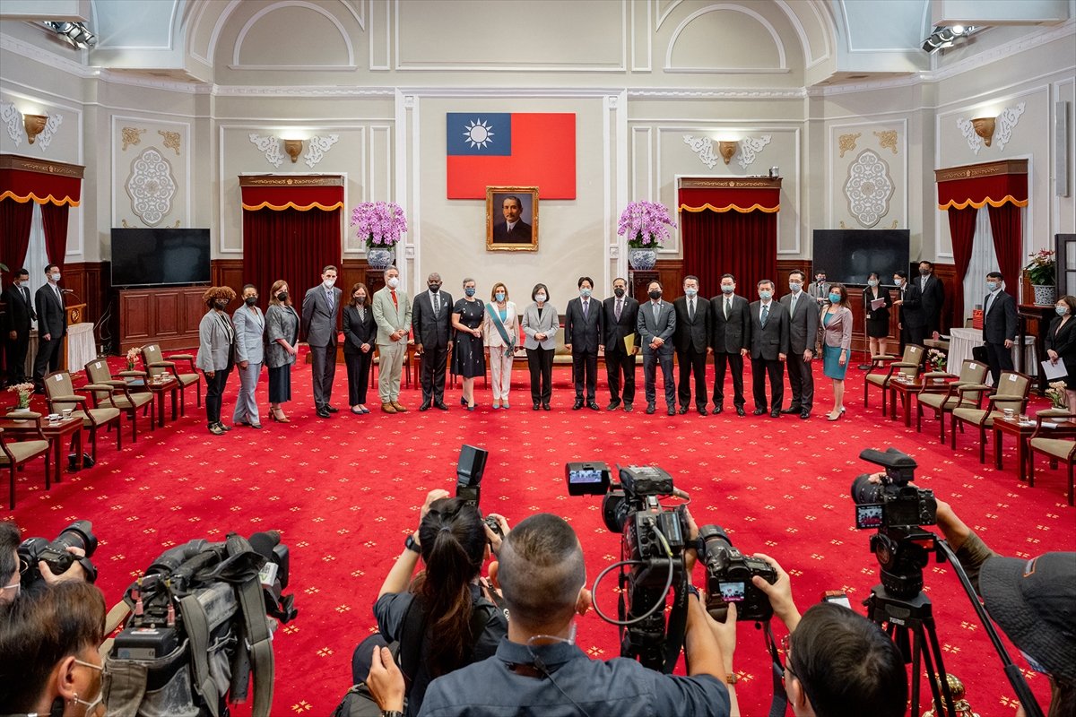 Taiwan awarded Pelosi a medal of honor #11