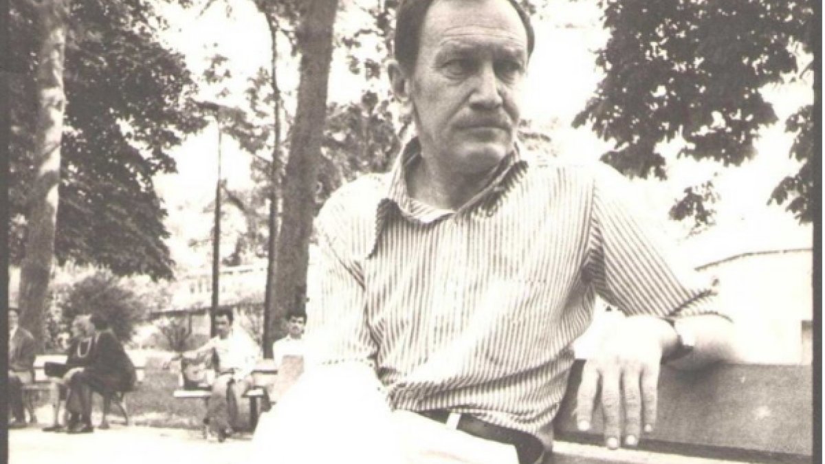 Turgut Uyar'ın çok sevilen şiiri: Göğe Bakma Durağı 