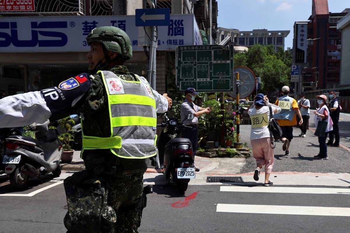 Tensions escalate between China and Taiwan #5