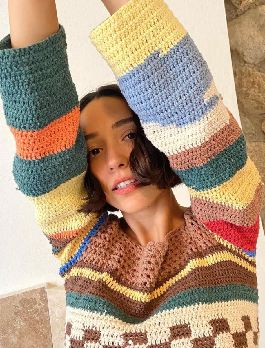 Zeynep Bastık ın iç çamaşırlı pozu olay yarattı! Hiç giyinmeseydin #4