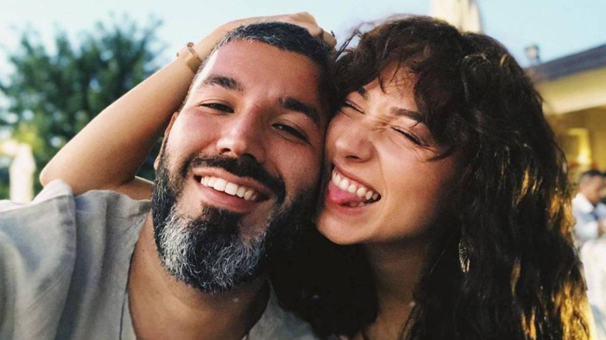 Zeynep Bastık ın iç çamaşırlı pozu olay yarattı! Hiç giyinmeseydin #1