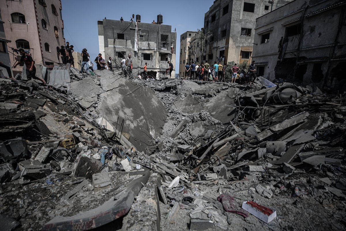 İsrail in Gazze ye saldırılarında can kaybı 24 e çıktı #3