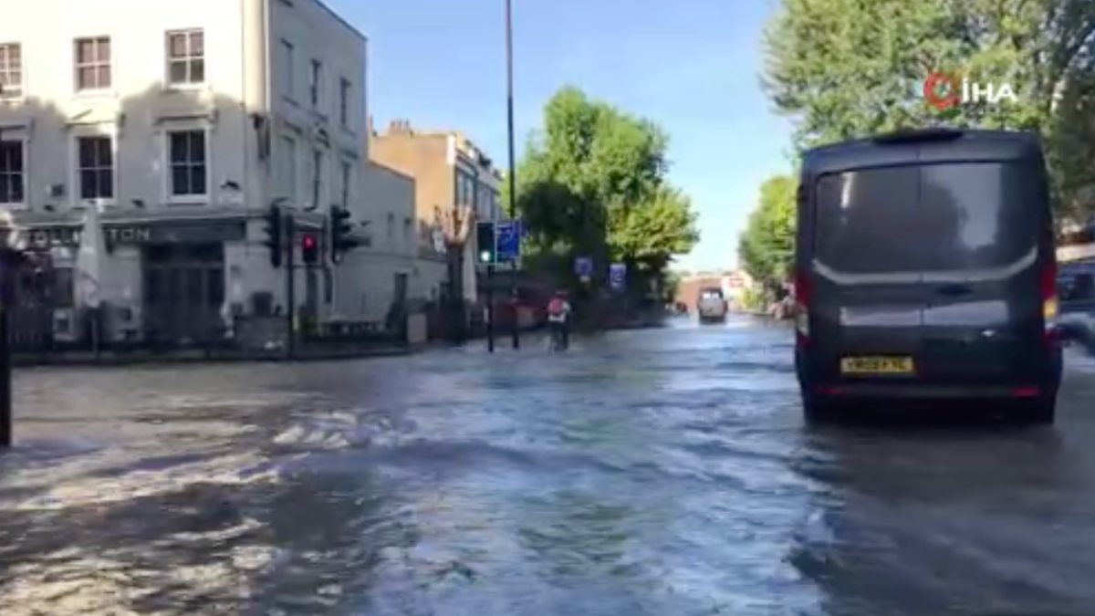 Water pipe burst in England, streets turned into lakes Kimdeyir