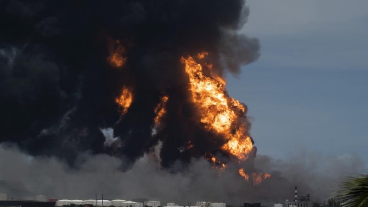 Another fuel tank exploded at crude oil storage facility in Cuba