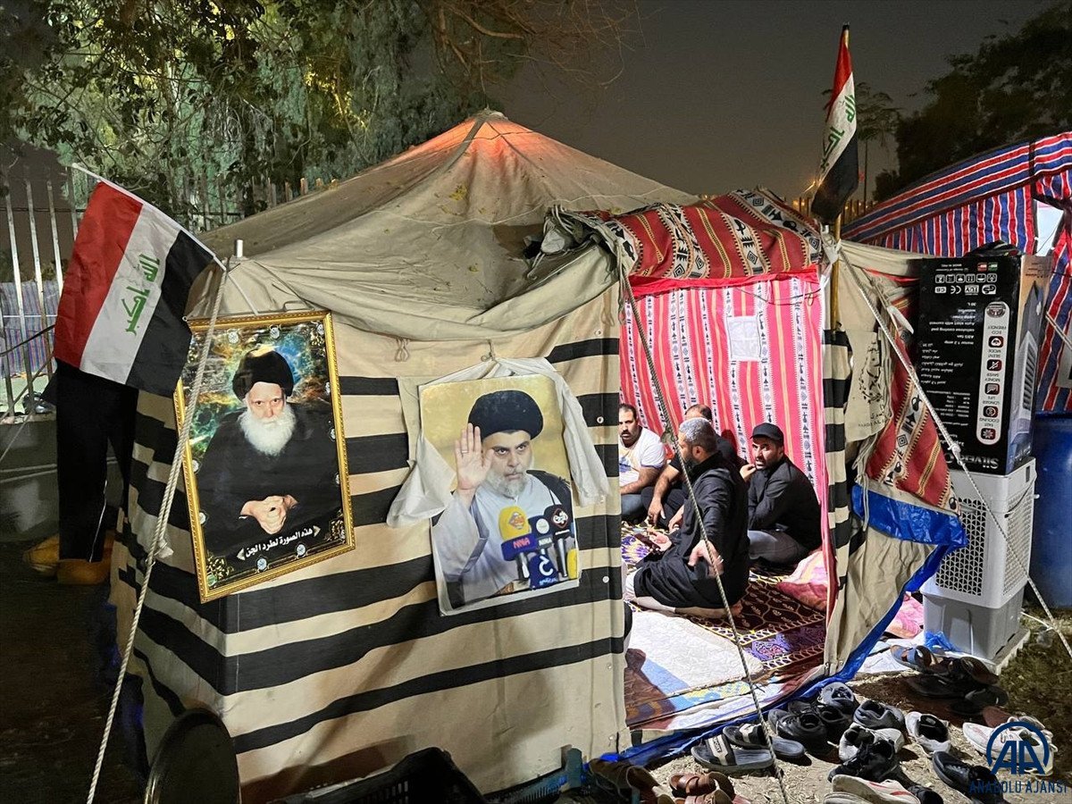 Irak ta rakip Şii gruplardan destekçilerine gösteri için sokağa inme çağrısı #3