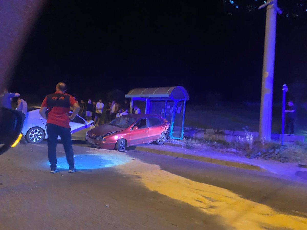 Zonguldak ta iki araç çarpıştı: 2 yaralı #2