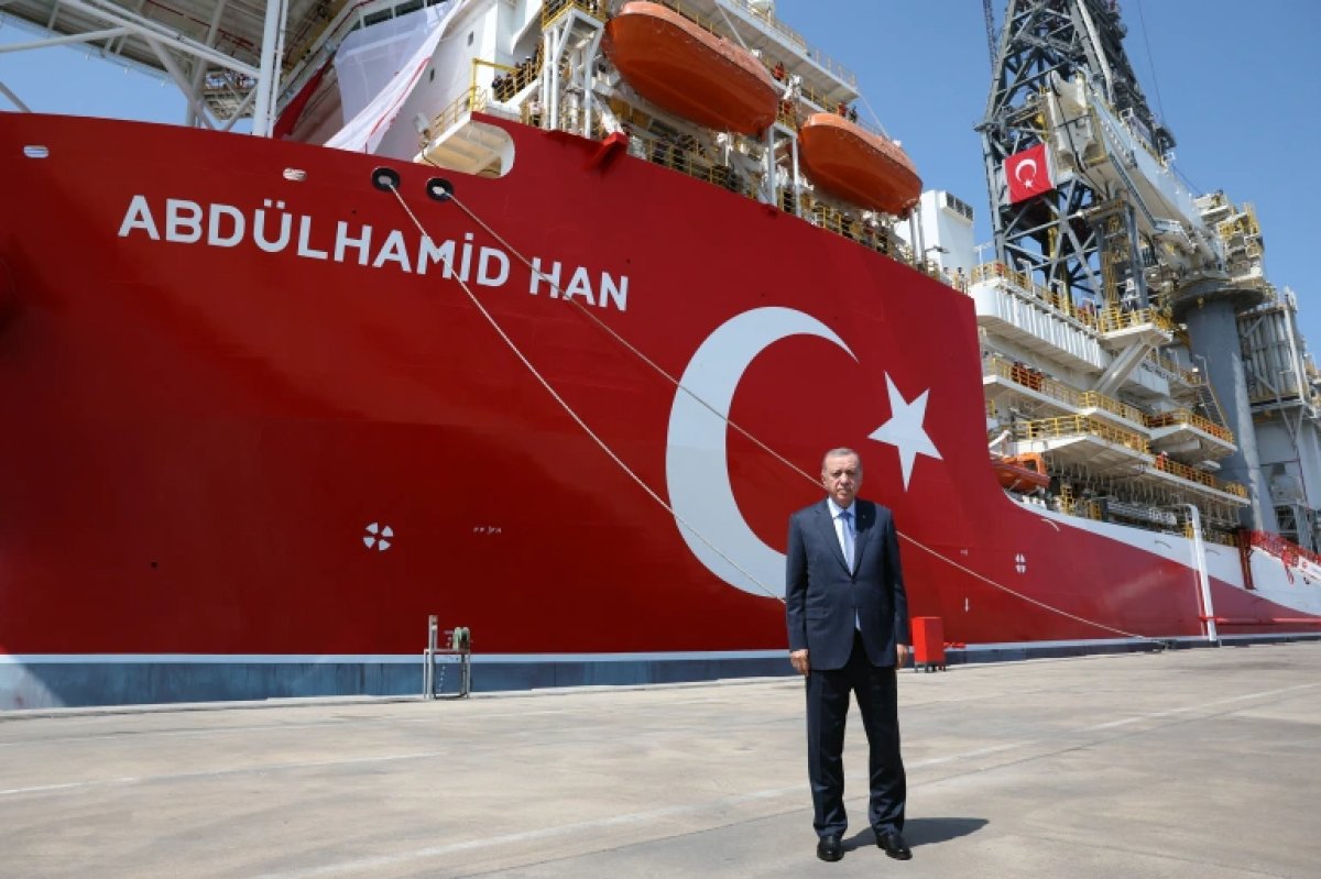 The ship of Abdulhamid Han, which was sent off to the Yörükler-1 well, is in the world press #2