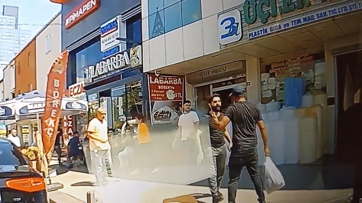 Ataşehir de sokak ortasında kadına şiddet #2