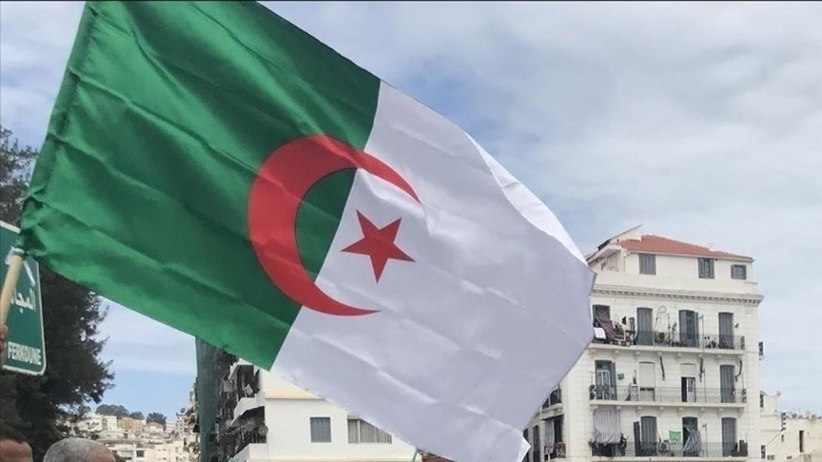 Cezayir, İspanya’dan çektiği büyükelçisini Fransa’ya atadı #2